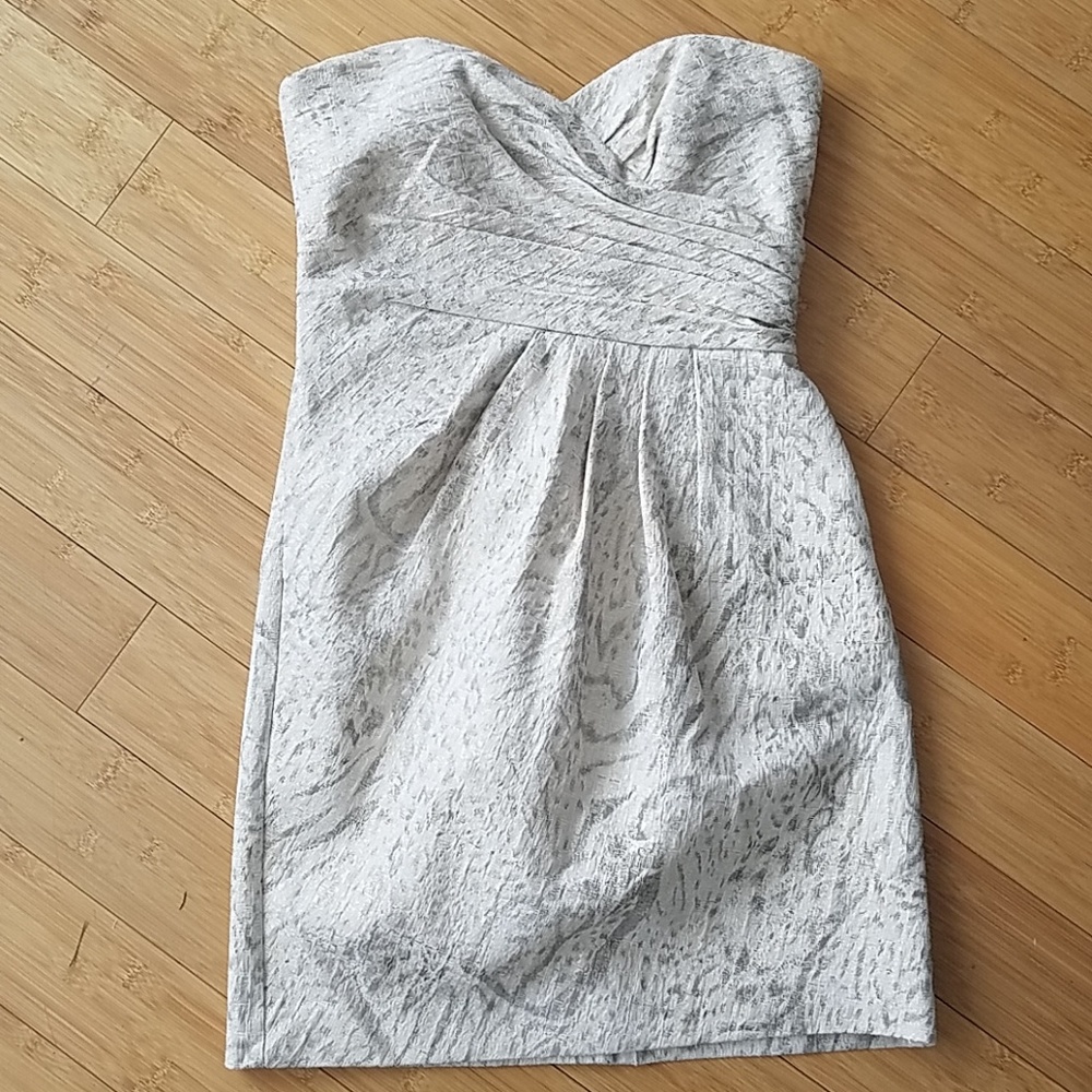 Strapless dress by Laundry